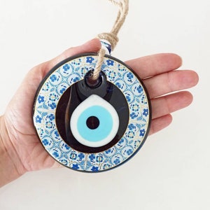Evil Eye Wall Hanging, Blue and White Evil Eye, Turkish Eye Art, Greek Charm, Nazar Ornament, Evil eye Door Hanger, Turkish Good Luck Charm