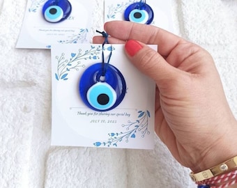 Personalisierte Hochzeit Bevorzugungen für Gäste, Evil Eye Hochzeitsbevorzugungen, Evil Eye Charms, kundenspezifische Karte Gefälligkeiten, Nazar, Babyparty, Braut Gastgeschenke