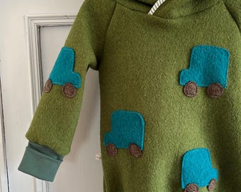 Wool sweater with appliqué | Handmade children's sweater | Outdoor sweater for spring and autumn | Wool sweater