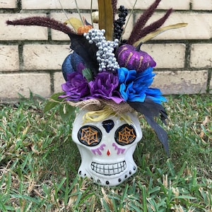 Candy Skull Arrangement, Skull Floral Arrangement, Halloween Decor, Day of the Dead Decor, Skull Decor, Fall Decor, Halloween Home Decor
