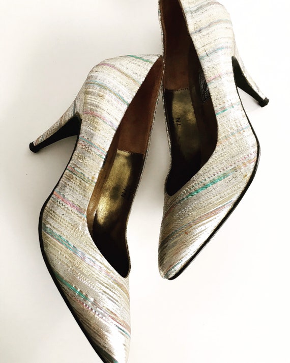 1980s Vintage Metallic Fabric Pumps // 7N