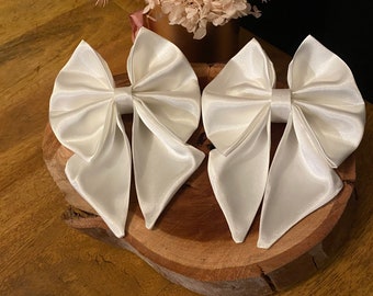 Satin Over the Collar Dog Bow Tie:   in normal or sailor bow style ( please make sure you select the right type of bow )