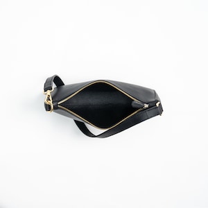 100% Handmade Timeless Charm: Handcrafted Vintage Leather Shoulder Bag Classic Women's Bag, Perfect Gift for Her image 3