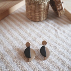 Pendientes Deva en beige y negro