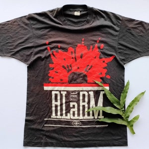 Vintage 1988 The Alarm Eye Of The Hurricane Tour T Shirt size L (W 19.5 x L 28)