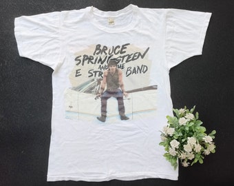 Vintage 1984 Bruce Springsteen And The E Street Band Born In The USA T Shirt size L (W 19" x L 25.5")