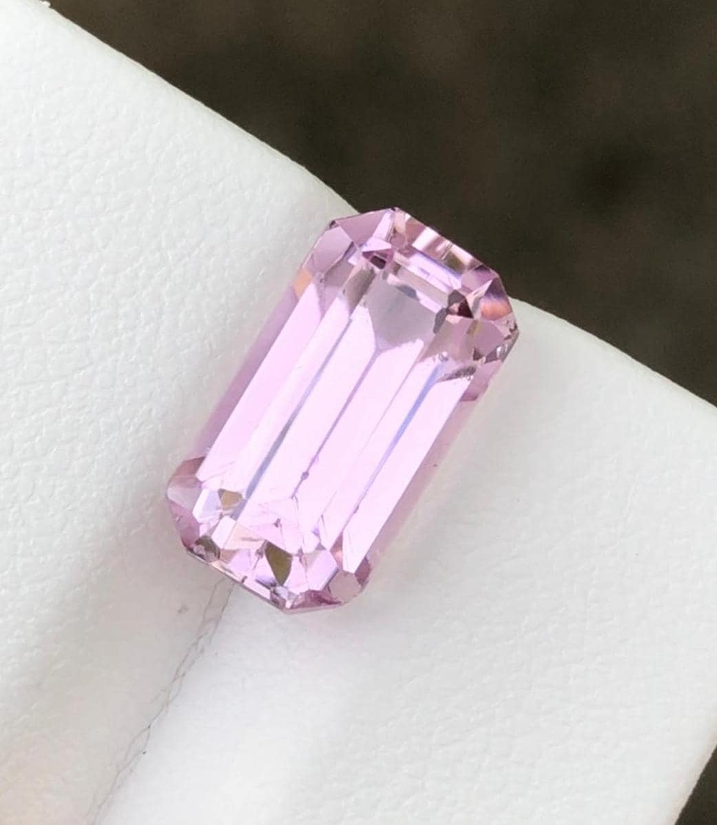 6.18カラットのピンククンツァイト宝石：アフガニスタン産、ジュエリー