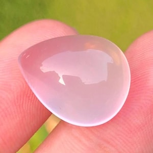 Blush Pink Morganite Cabochon: 18.65 Carat Pear-Shaped Gemstone