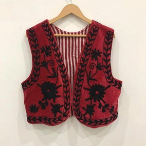 Velvet Short Cocktail Suzani Vest Jacket | Velvet Suzani Sleeveless Waist Coat | Floral Velvet Suzani Vest | Women&#39;s Suzani Short Jacket