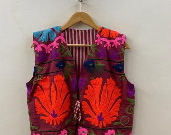 Vintage Floral Cotton Suzani Coat, Summer Vest, Embroidery Coat, Sleeveless Suzani Vest, Embroidery Short Vest, Gift For her, Women Clothing