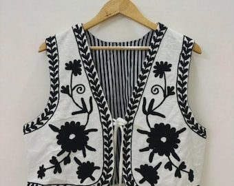 Velvet Short Cocktail Suzani Vest |Ethnic Vest Velvet Suzani Sleeveless Waistcoat | Floral Suzani Vest | Women's Suzani Vest | Short Jacket
