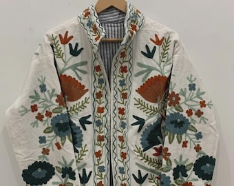 Jaqueta Suzani bordada à mão em veludo | Casaco Boho Floral | Jaqueta Suzani artesanal em veludo | Presente para ela