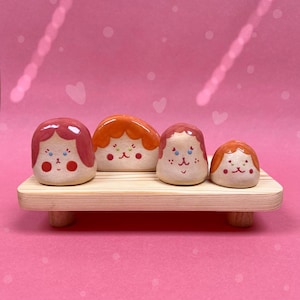 Handgefertigte Keramikkatzenfiguren - Doppelseitige Chance-Brötchen-Skulpturen, einzigartiges seltsames Katzendekor