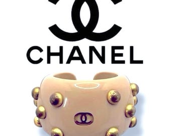 Chanel Vintage Gold Tone Acrylic Statement Ring Size 7