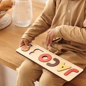 Personaliseer decorcadeaus voor kinderen, houten persoonlijke puzzel Montessori speelgoed voor kinderen, cadeau voor kinderkamer decor voor jongens en meisjes afbeelding 5