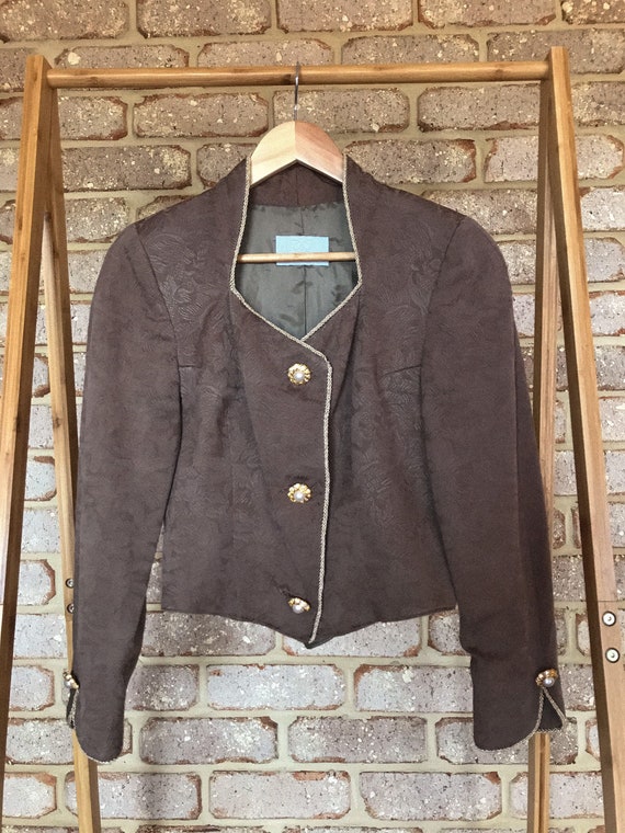 Teena Varigos Cropped Blazer
