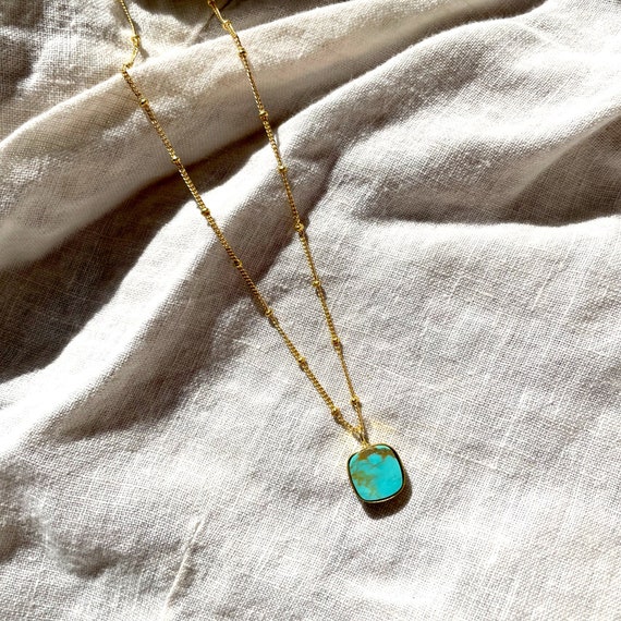 turquoise gemstone crystal necklaces