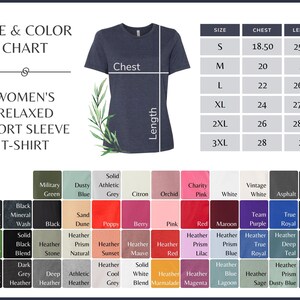 以下が含まれることがあります： ダークヘザーネイビーの半袖Tシャツとサイズ・カラーチャート。チャートにはSから3XLまでのサイズと、インチ単位の胸囲・着丈が記載されています。カラー見本グリッドには、利用可能な生地の色が並んでいます。