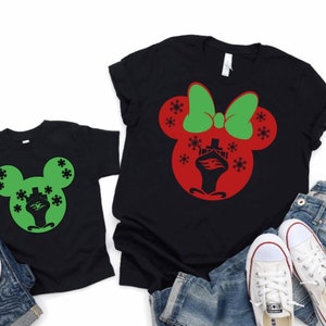 Camisa de crucero de Navidad Mickey o Minnie Snowflake/Camisa familiar DCL/Camisa/Camisas familiares de cruceros de Disney/ Camisa de crucero Very Merrytime