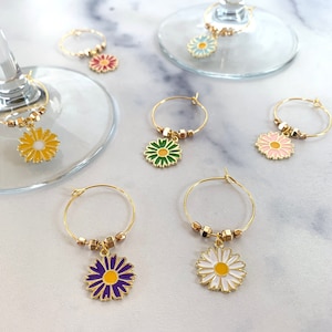 Wine Glass Charms—Gold Daisy Flower Charms in Assorted Colors (Set of 7)