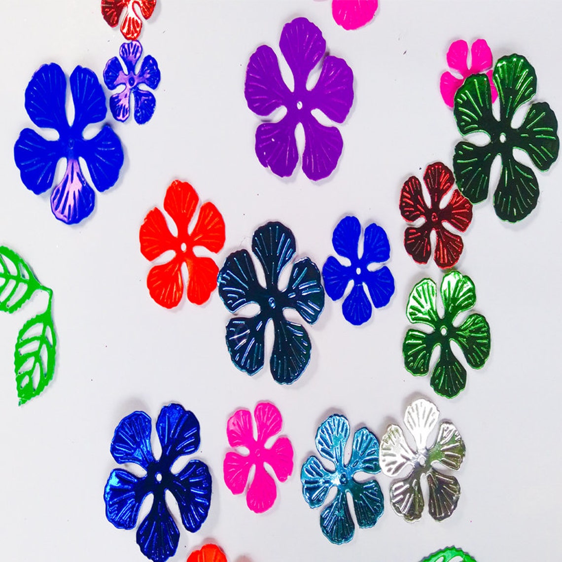 Die Cut Flowers 4 Sizes 5 Colors 20 Pieces Etsy