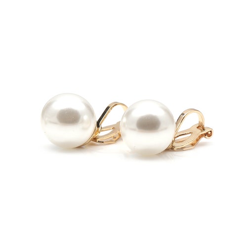 White Freshwater Pearl Clip on Earrings Nonpierced Earrings Etsy UK