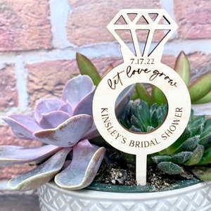 Bridal Shower Plant Tags, Bridal Shower Succulents, Plant Stakes, Bridal Shower Favors Tags, Bridal Shower Decor, Let Love Grow Succulent