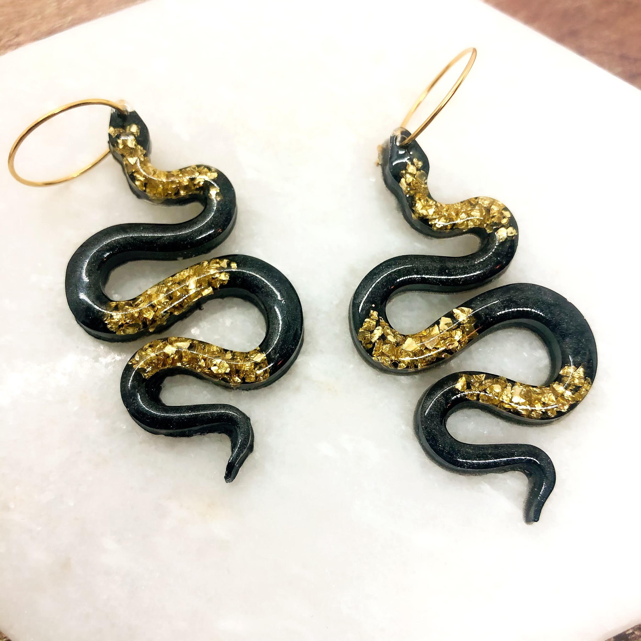 FloralGrace Vintage Schlangen Ohrringe - Goth Statement Schmuck Gold & Silber