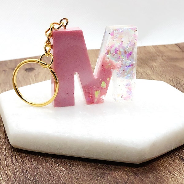 PERSONALISIERT Holographischer Schlüsselanhänger mit Initial, personalisierter Schlüsselring mit Buchstaben oder Zahl, Valentinstagsgeschenk