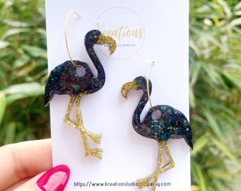 Flamingo Statement Ohrringe handgefertigt mit Harz, Grosse Creolen mit Flamingo, Lustige Schwarze Vogelohrringe, Geschenk für Vogelliebhaber