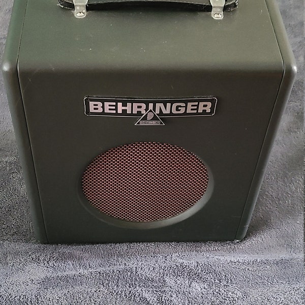 Behringer Guitar Amp