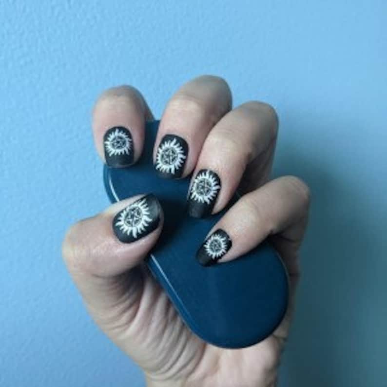 Black/ white anti possesion sigil supernatural