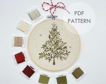 Christmas Tree // Embroidery Hoop Art // PDF Pattern with Instructions // Digital Download