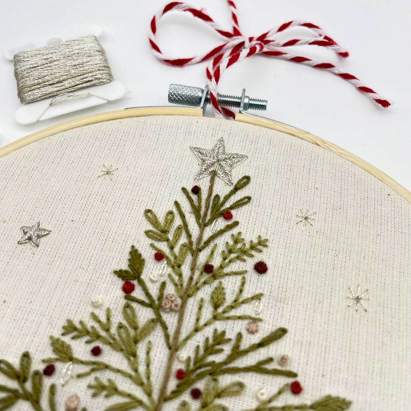 Christmas Tree // Embroidery Hoop Art // PDF Pattern With - Etsy UK