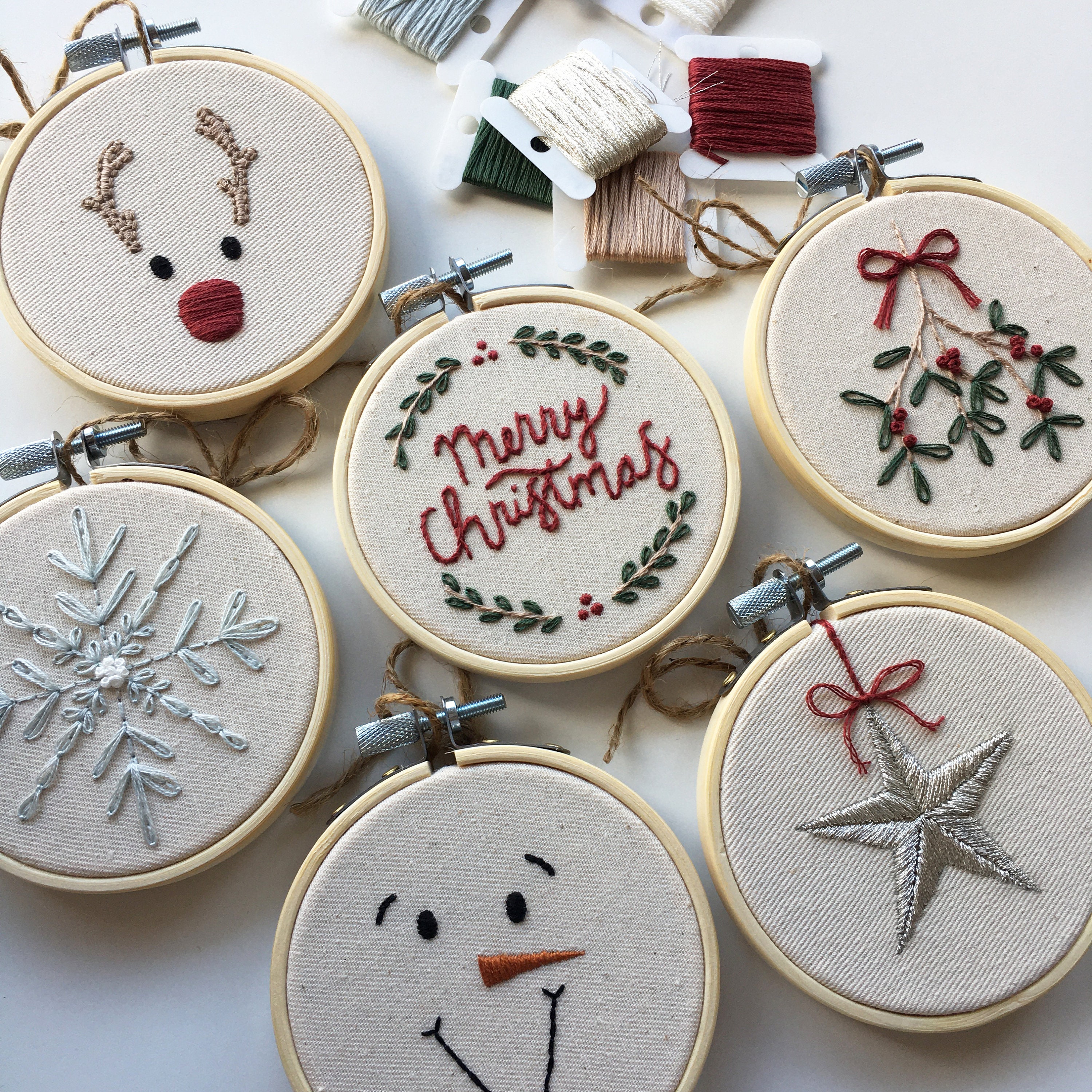 Mrinb Kit da ricamo natalizio, kit da ricamo per principianti con albero di Natale, kit per