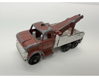 Vintage 1968 Matchbox Ford Heavy Wreck Truck No. 71. Green
