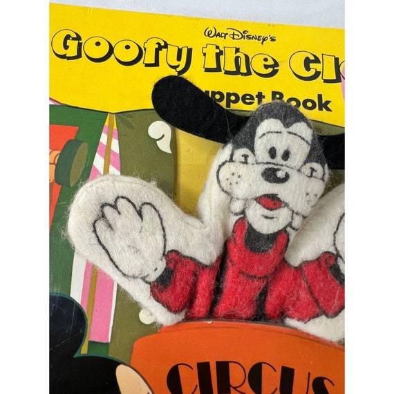 Vintage Walt Disney's Goofy the Clown: A Puppet Book Hardcover
