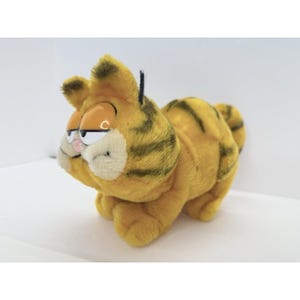 Peluche vintage Garfield Dakin 1981 dessin animé comique gros chat orange debout 23 cm (9 po.)
