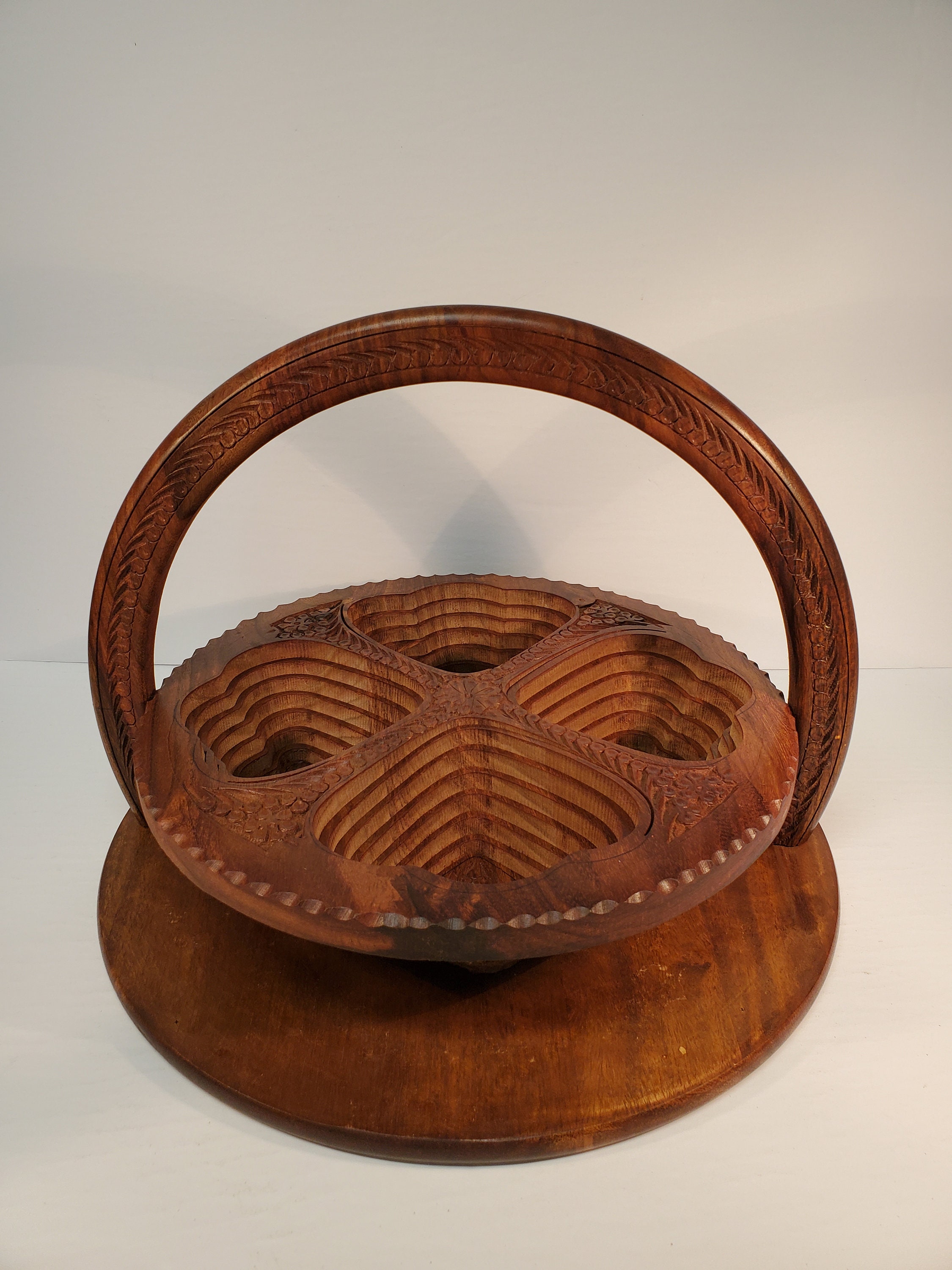 Wooden Collapsible Fruit Basket (12x12x12) | Hand made Wood Basket with  Circular Trivet/Holder |Hand made wooden basket for kitchen counter 