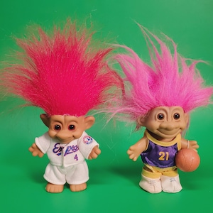 Pair Of 90s Sport Trolls: Baseball Montréal Expos #4 Forest Troll Doll 5&quot; & Basketball Lakers #21 Russ Troll Doll 5&quot; Cute/Collectible Troll!