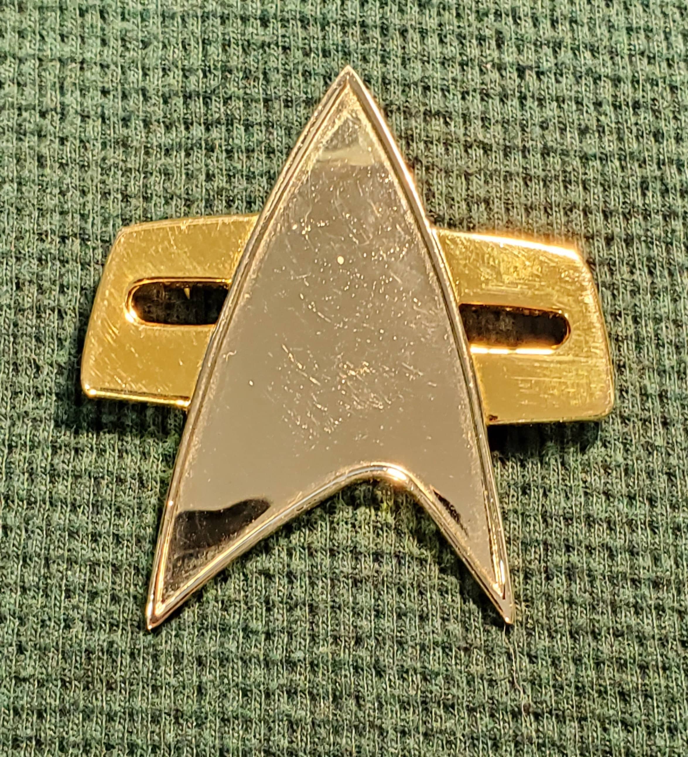 Vintage STAR TREK Voyager Communicator Badge by Paramount Etsy