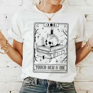 Toque nela e morra Tarot Card SVG PNG, The Reader Tarot Svg, Romance Reader svg, Smut Reader svg, Smut svg, Booktok svg, Book love svg