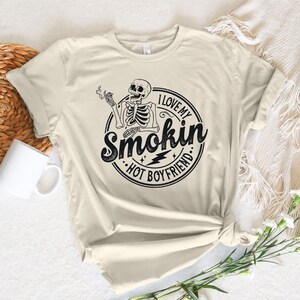 I Love My Smokin' Hot Boyfriend SVG PNG, volwassen humor Svg, grappige citaten Svg, grappig skelet svg, Mental Heath svg, sarcastische Svg, grappige svg