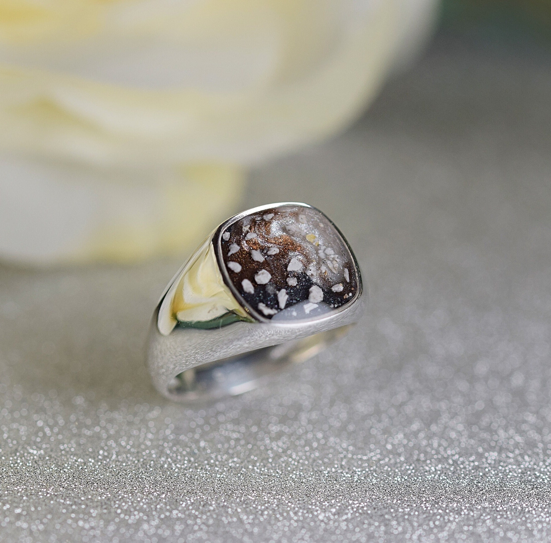 Signet Cremation Ring Etsy