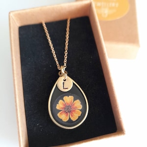 Personalised Marigold Resin Pendant on Gold Chain-Marigold Jewellery-Marigold Gift- Gift for her-Flower Necklace- Flower Pendant-Mothers Day