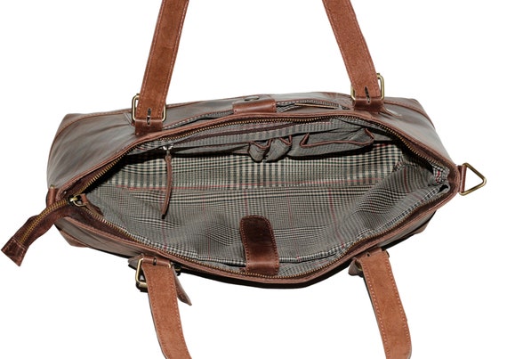 Leather tote with best sale zipper