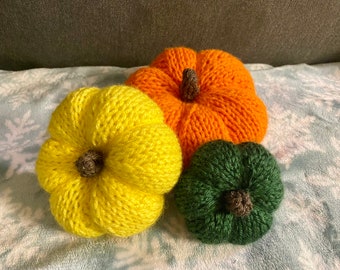 COMMISSION: Hand Knitted Pumpkin