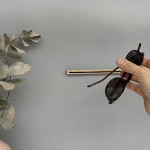 Porte-lunettes mural en bois montage facile, minimaliste et durable, lunettes de soleil, rangement de lunettes image 6