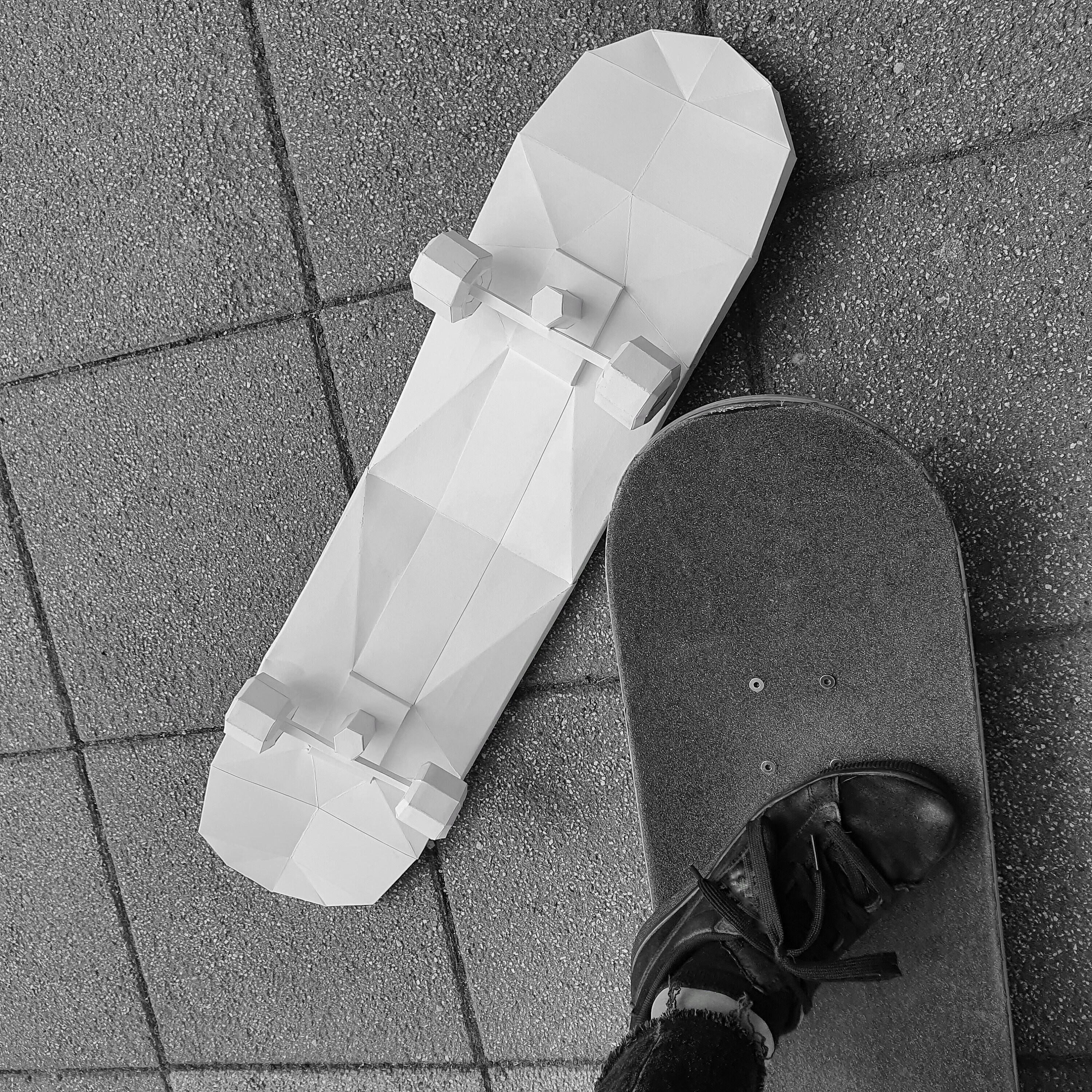 SKATEBOARD SCULPTURE - DIY - 3D - papercraft - metal welding - pdf - sculpture - decoration - architecture - skate - sport - A4 format