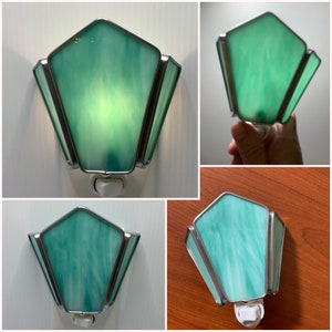 3 Sided Sconce Style Stained Glass Nightlight in Minty Green